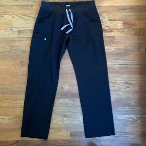 EUC black Figs Kade scrub pants in size medium.
